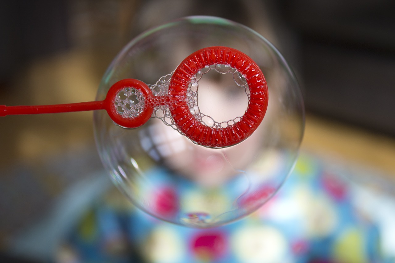 Enfant énervé, excité, stressé ? testez l'astuce de la bulle de savon –  Cultivons l'optimisme